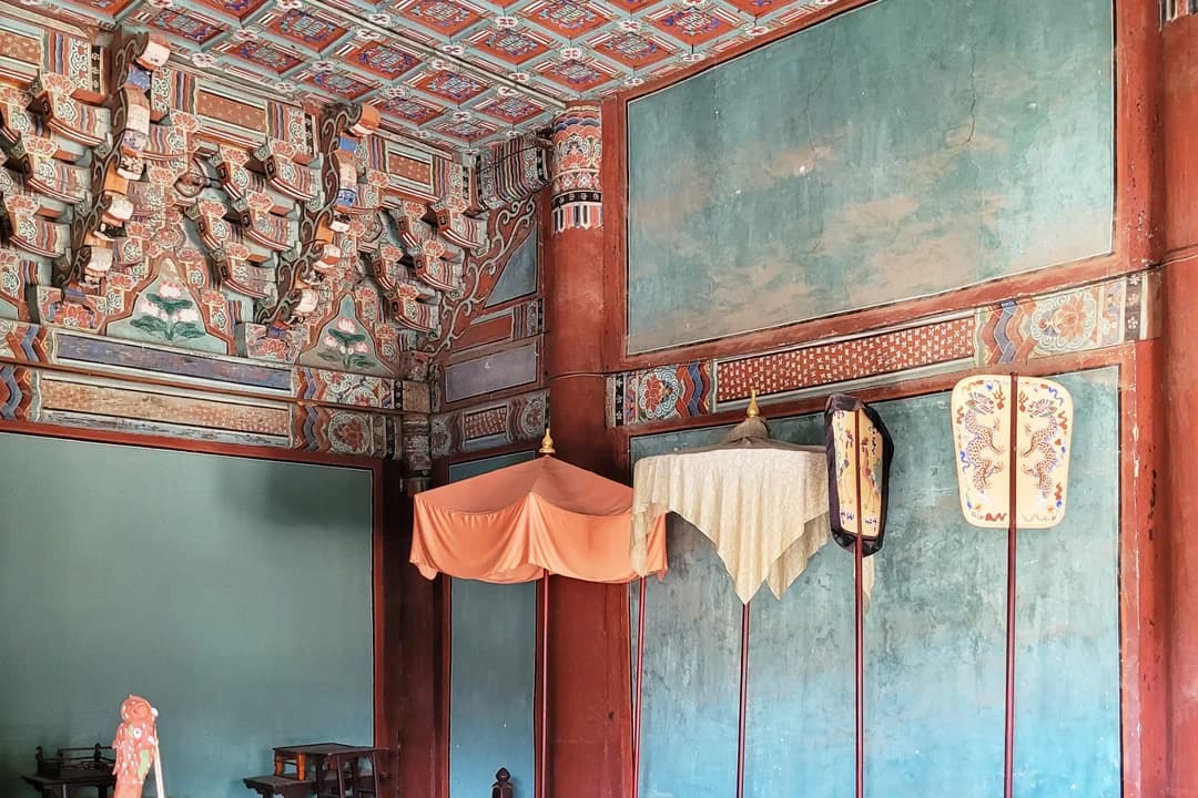 Gyeonggijeon interior detail